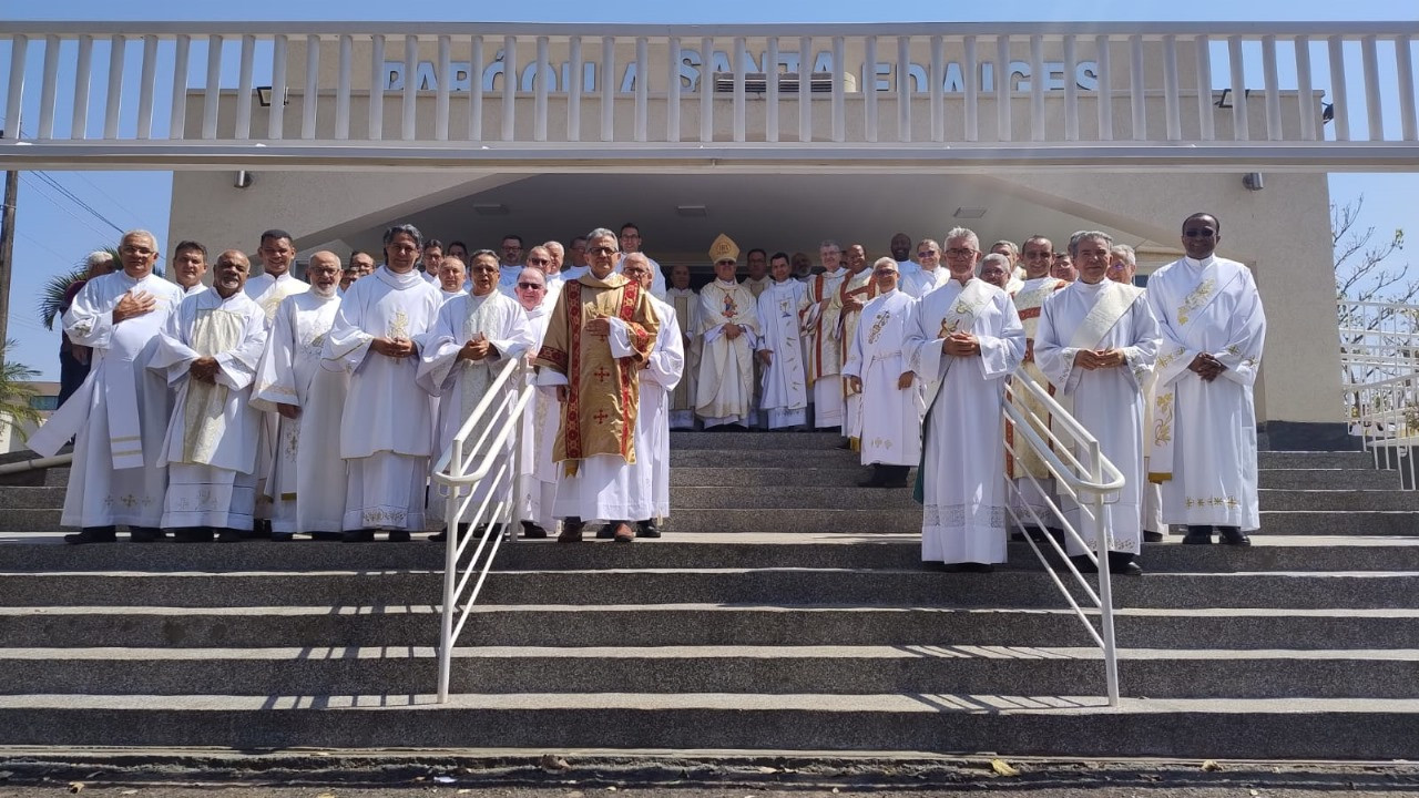 DIOCESE DE UBERLÂNDIA (MG) CELEBRA A ORDENAÇÃO DE MAIS UM DIÁCONO PERMANENTE