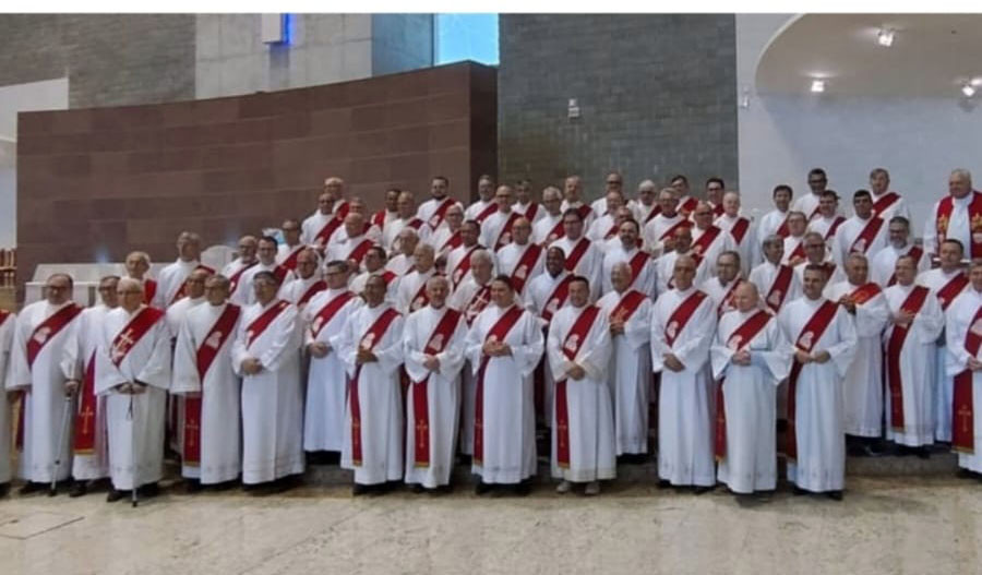 DIÁCONOS DA ARQUIDIOCESE DE FLORIANÓPOLIS (SC) CELEBRARAM O DIA DO DIÁCONO