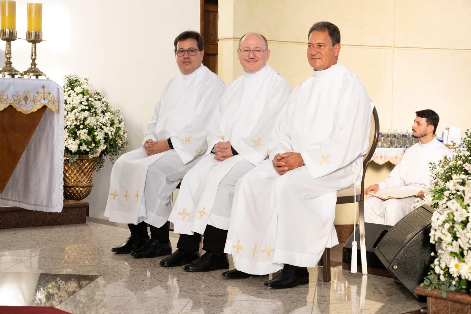 ORDENADOS 3 DIÁCONOS PERMANENTES NA DIOCESE DE CACHOEIRO DE ITAPEMIRIM (ES)