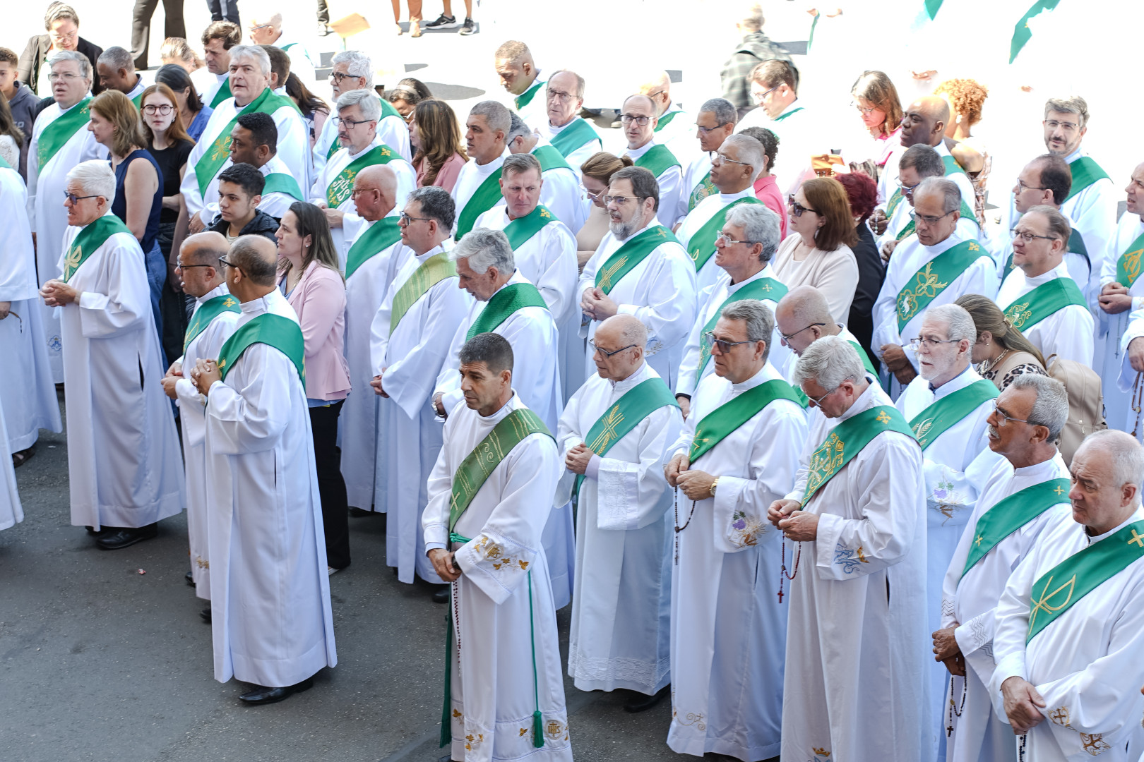 DIÁCONOS PERMANENTES DA CRD SUL 1 PARTICIPAM DE PEREGRINAÇÃO DO JUBILEU NO SANTUÁRIO NACIONAL DE APARECIDA