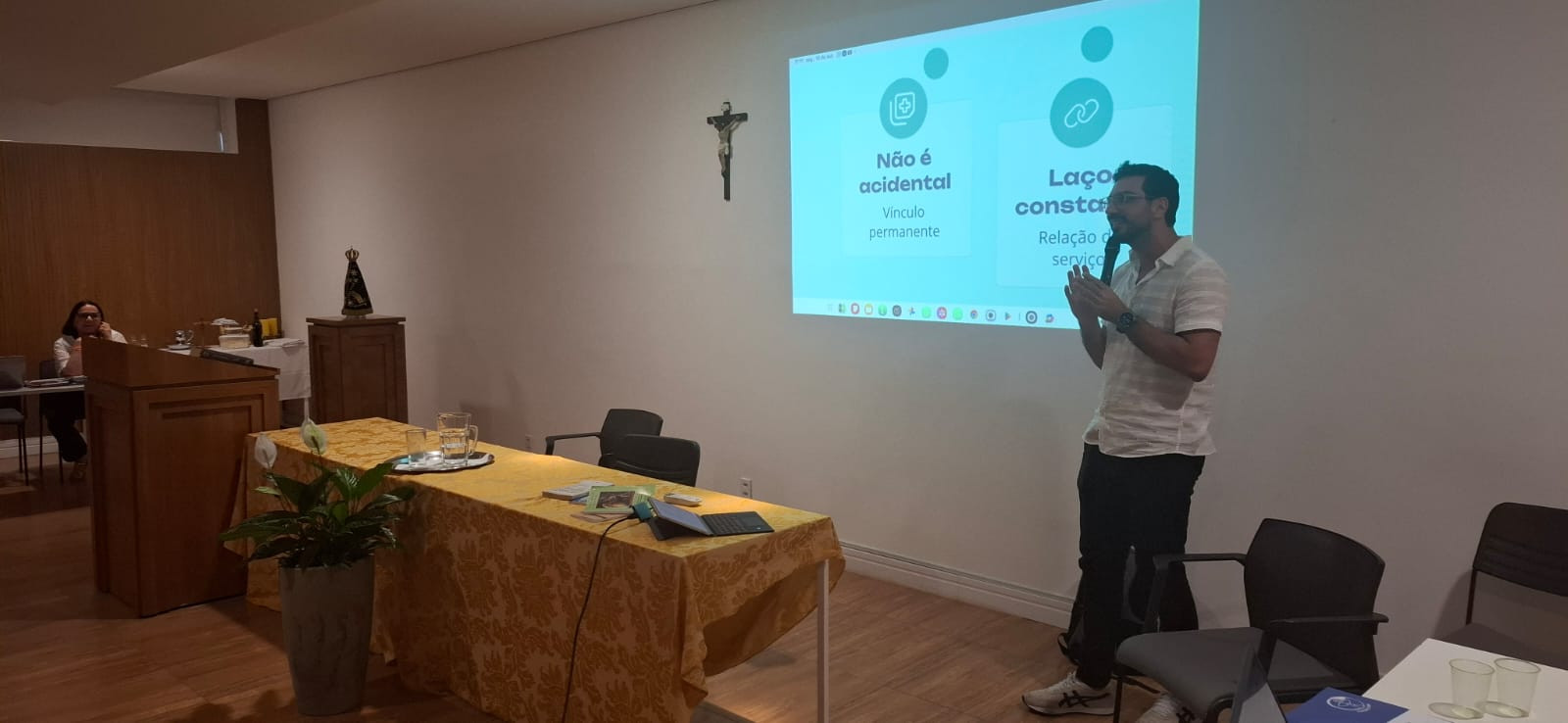 ASSESSOR DA CMOVIC PROFERIU PALESTRA SOBRE ETAPAS DO PROCESSO VOCACIONAL