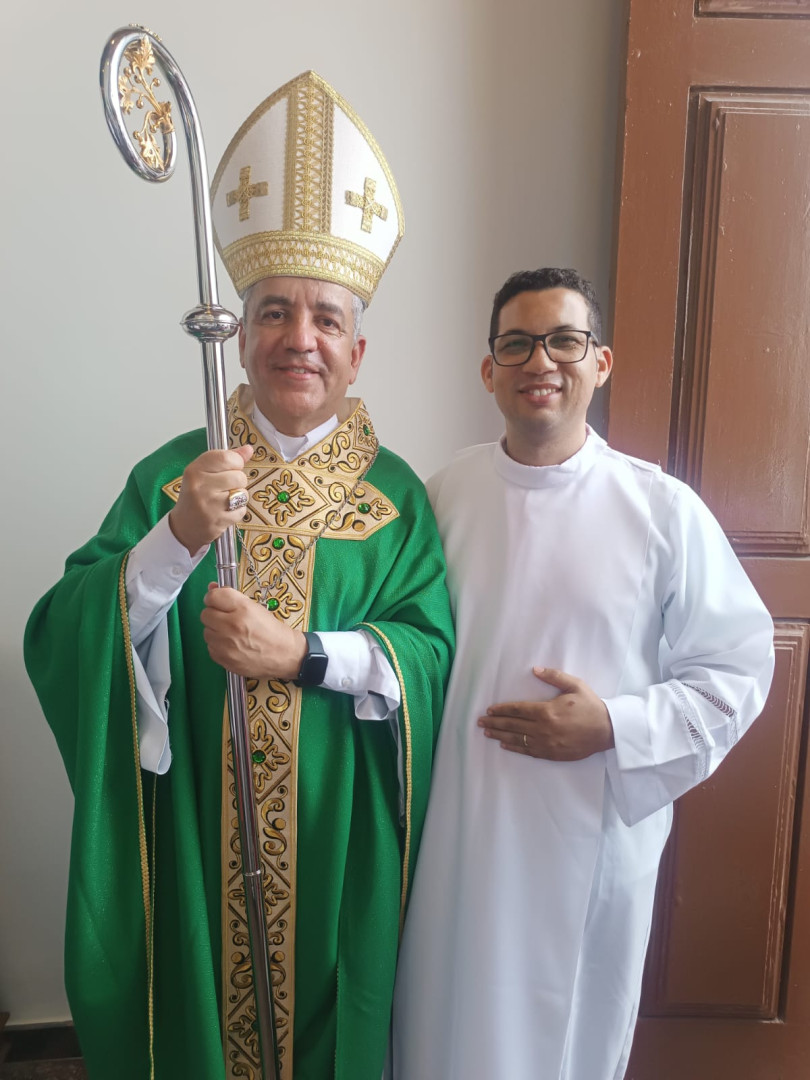 CONVITE DE ORDENAÇÃO DIACONAL PERMANENTE DA DIOCESE DE RUY BARBOSA (BA)