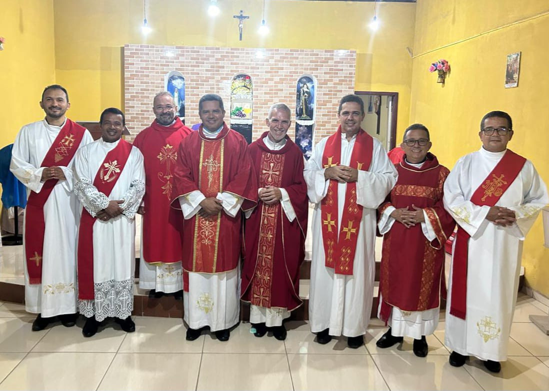 DIÁCONOS DA DIOCESE DE COROATÁ (MA) CELEBRARAM O DIA DO DIÁCONO COM MISSA SOLENE