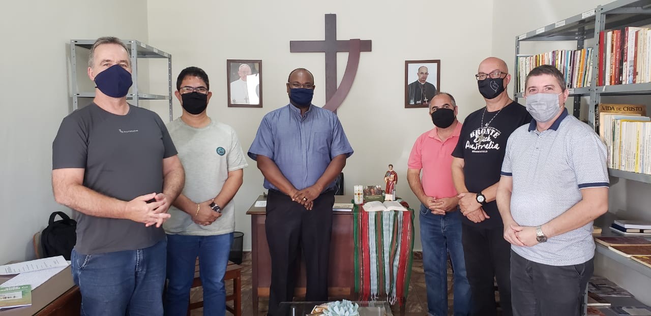 Diáconos da Arquidiocese de Ribeirão Preto inauguram sala para sede