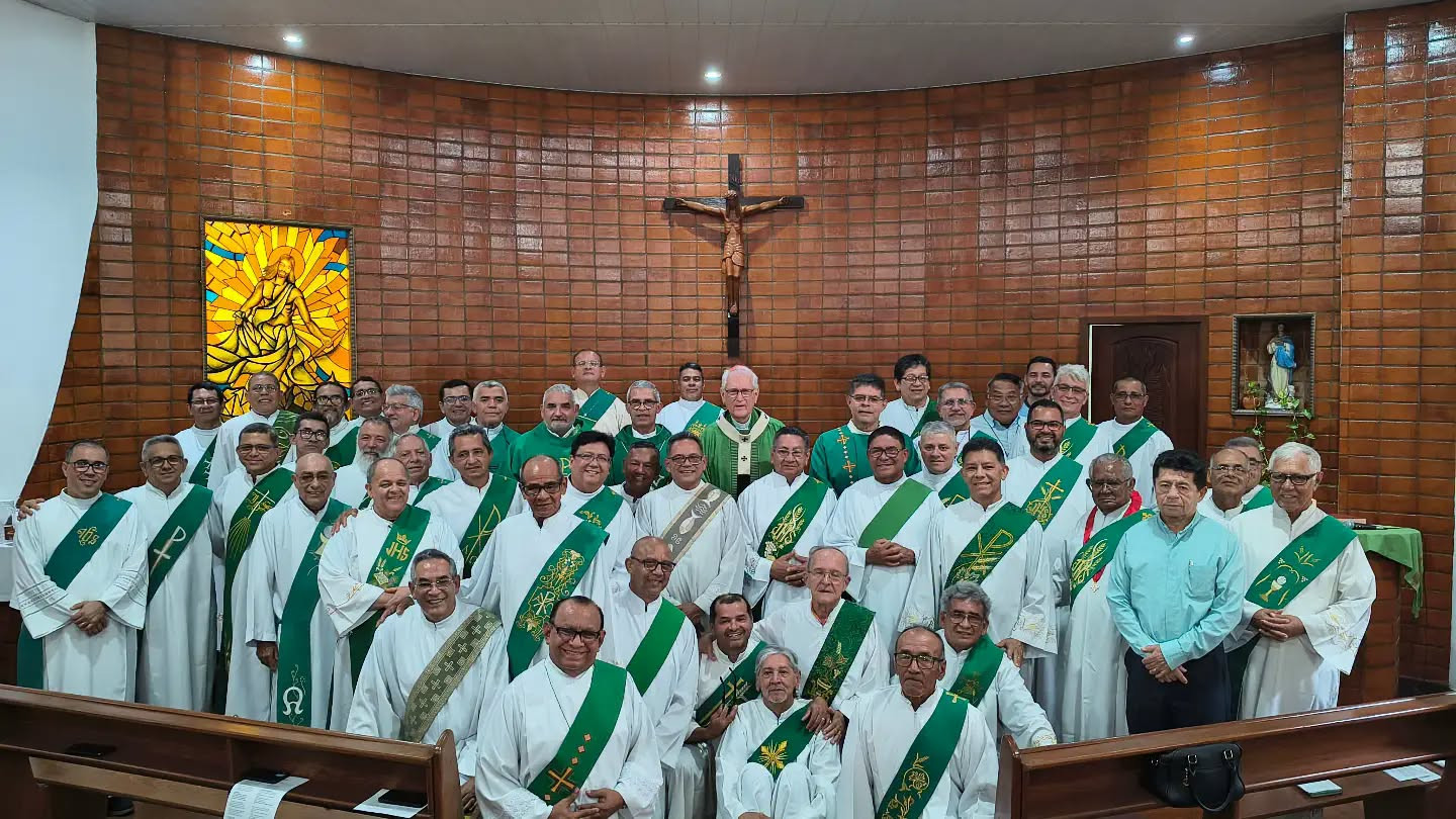 CARDEAL LEONARDO STEINER PRESIDIU A MISSA DO ENCERRAMENTO DA ASSEMBLEIA DA CRD NORTE 1