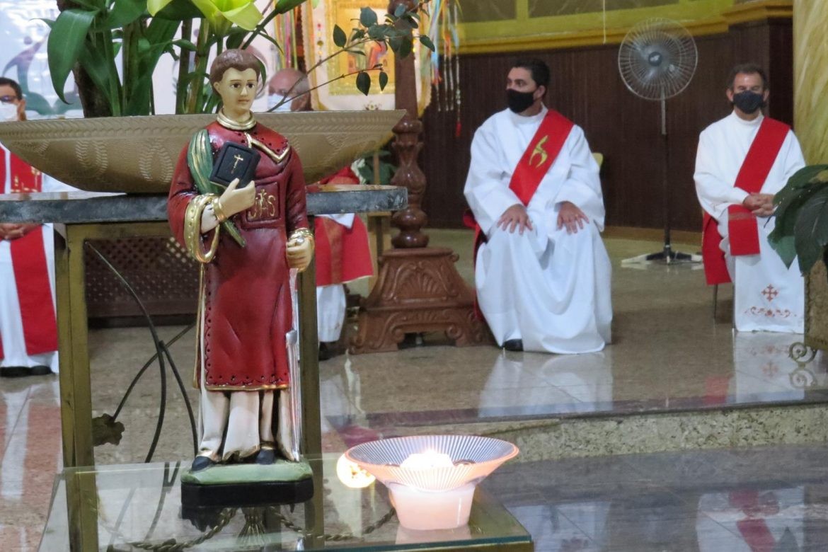 Arquidiocese de Londrina (PR) publica novo Estatuto dos Diáconos Permanentes