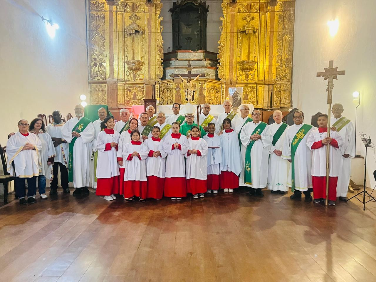 DIOCESE DE DUQUE DE CAXIAS (RJ) CELEBROU O JUBILEU DOS DIÁCONOS PERMANENTES NA IGREJA DO PILAR