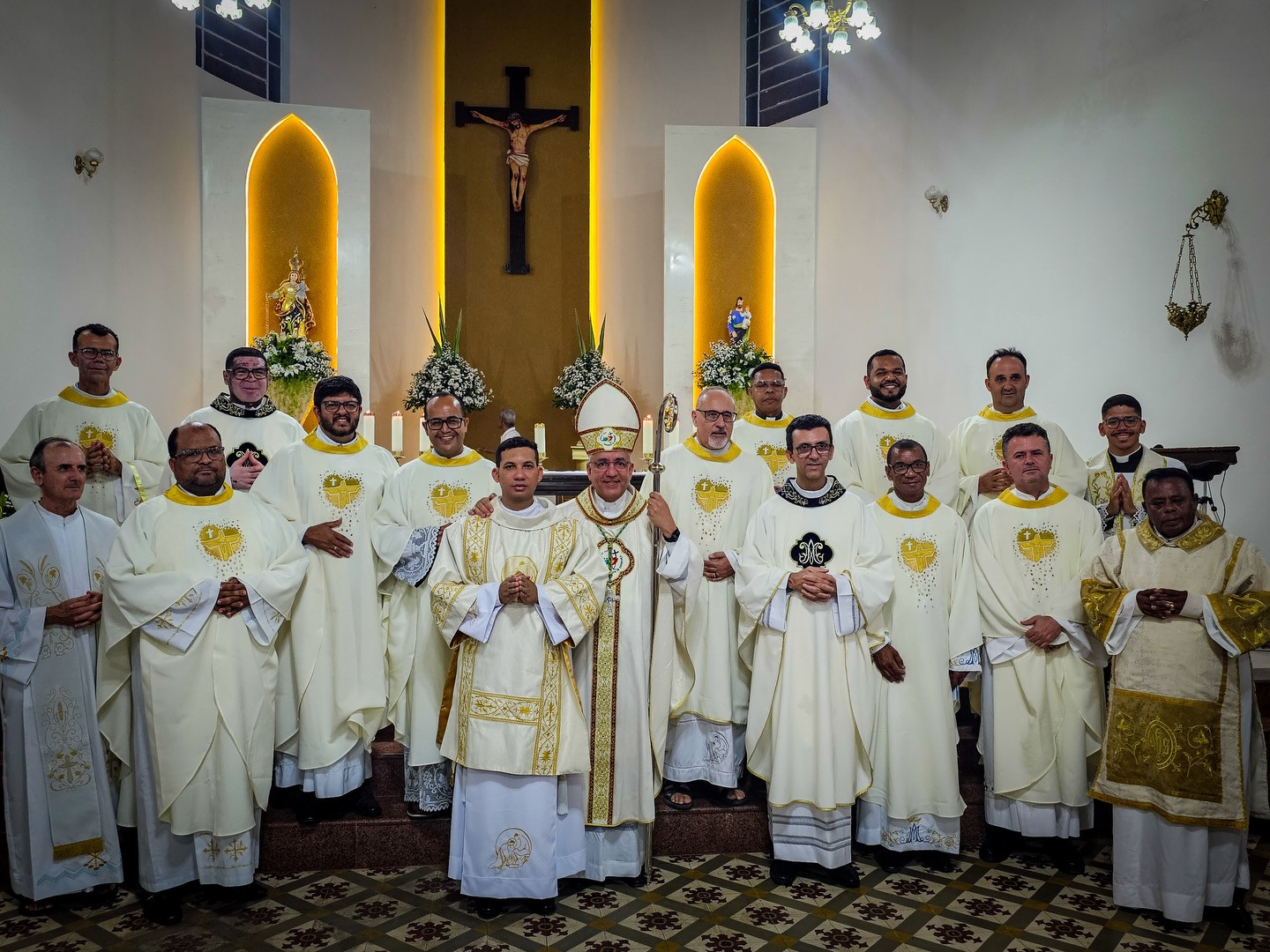 MURILO SILVA SANTANA FOI ORDENADO DIÁCONO PERMANENTE NA DIOCESE DE RUY BARBOSA (BA)