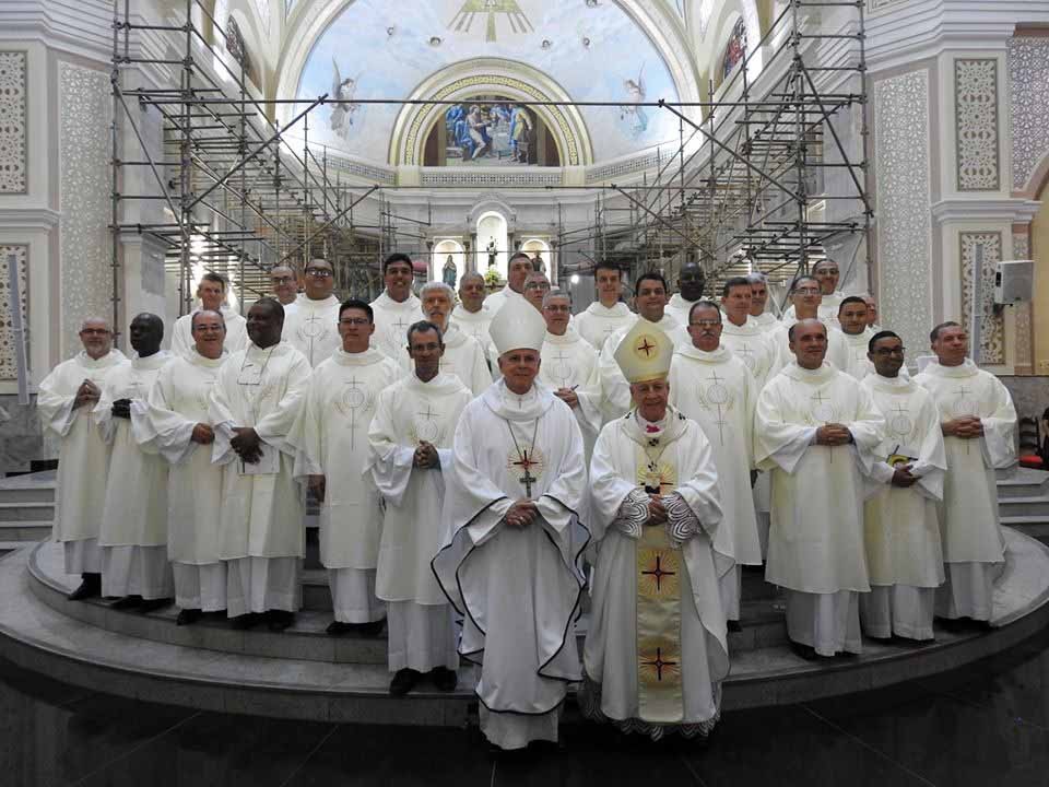 28 Diáconos são ordenados na Arquidiocese de Juiz de Fora (MG), na abertura do II Sínodo Arquidiocesano