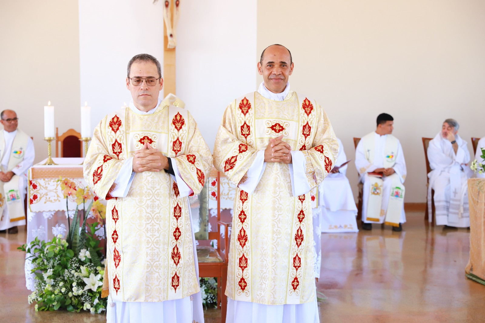 DIOCESE DE PARACATU (MG) ORDENA DOIS NOVOS DIÁCONOS PERMANENTES