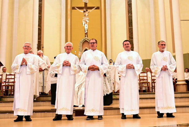 CINCO NOVOS DIÁCONOS PARA A DIOCESE DE SANTO ÂNGELO (RS)