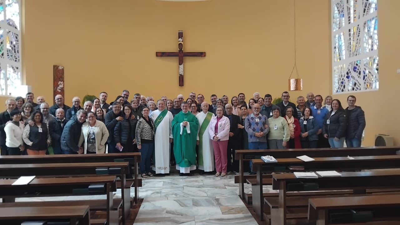 REALIZADO RETIRO ANUAL DE DIÁCONOS E ESPOSAS DA ARQUIDIOCESE DE FLORIANÓPOLIS (SC)