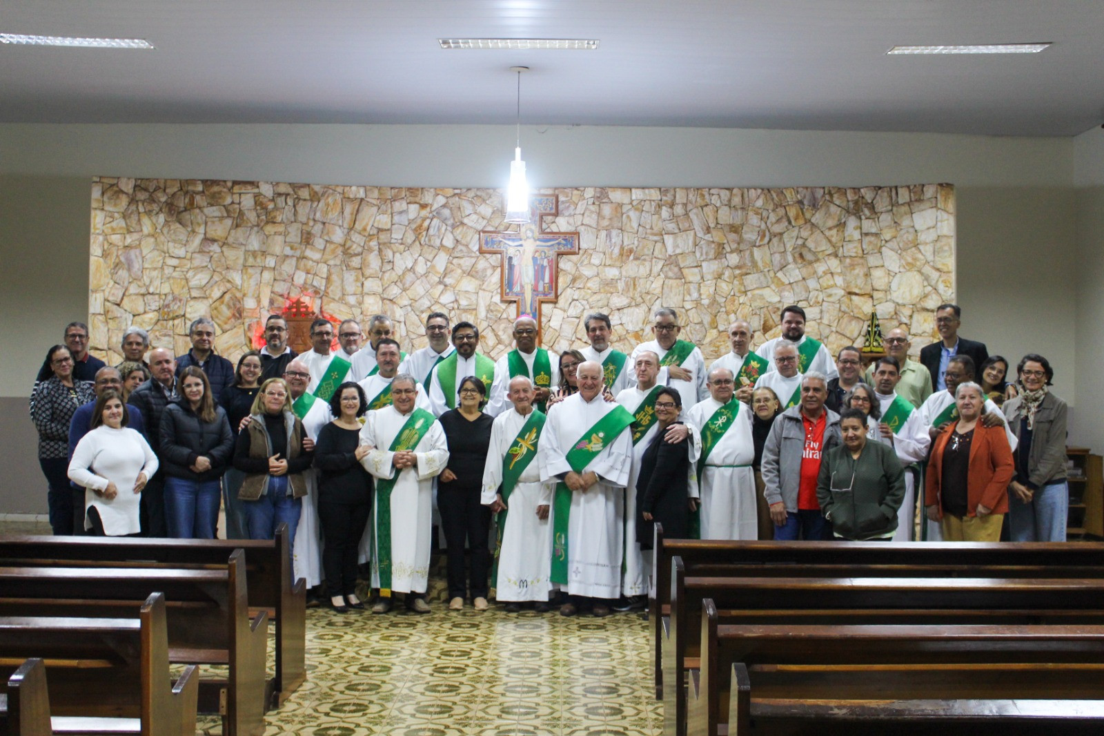 DIÁCONOS E ESPOSAS DA DIOCESE DE DOURADOS (MS) REALIZARAM RETIRO ESPIRITUAL