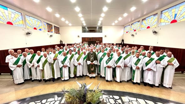 DIÁCONOS PERMANENTES PARTICIPARAM DE RETIRO EM PONTA GROSSA (PR)