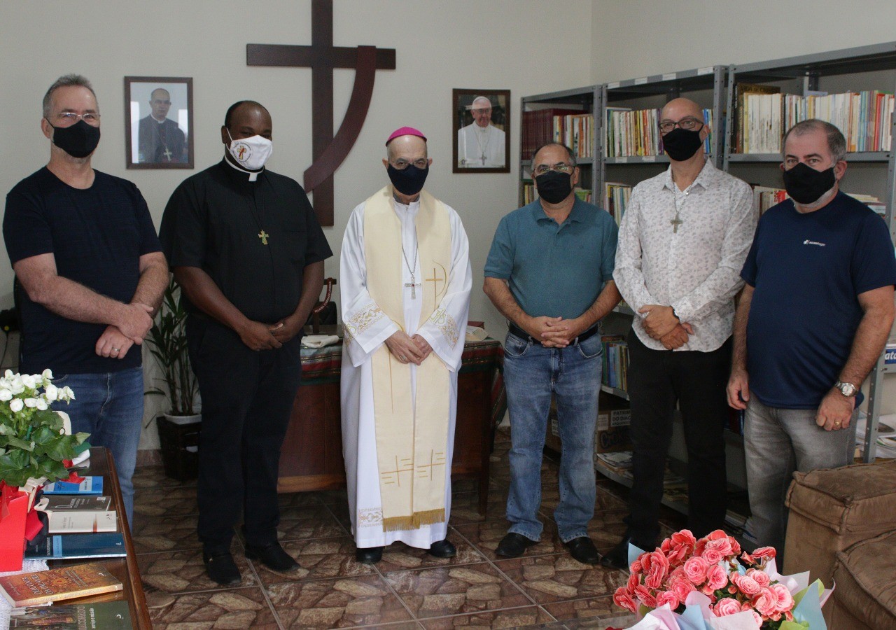Diretoria da Associação dos Diáconos de Ribeirão Preto (SP) recebeu a visita do Arcebispo Dom Moacir Silva