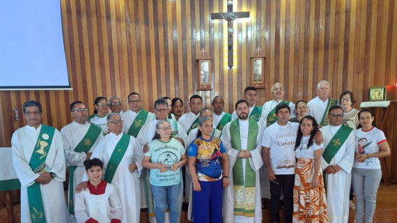 REALIZADO RETIRO DE DIÁCONOS E ESPOSAS DA DIOCESE DE HUMAITÁ (AM)