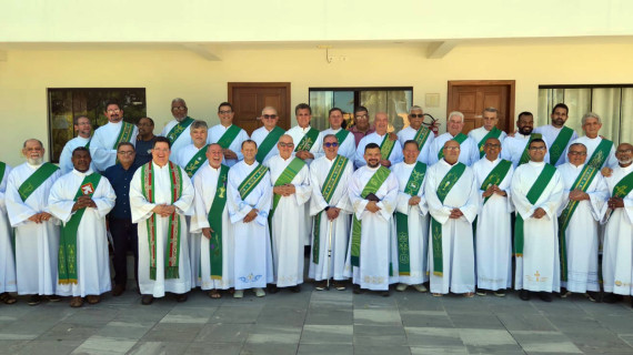 O RETIRO ANUAL DOS DIÁCONOS PERMANENTES DA ARQUIDIOCESE DE VITÓRIA (ES) ACONTECEU EM ANCHIETA (ES)
