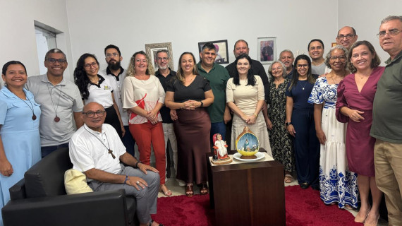 ENCONTRO FORMATIVO DE DOM PEDRO BRITO GUIMARÃES COM CANDIDATOS E ESPOSAS