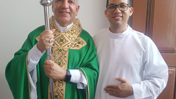 CONVITE DE ORDENAÇÃO DIACONAL PERMANENTE DA DIOCESE DE RUY BARBOSA (BA)