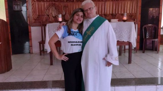 A FÉ NOS CURA PELA CRUZ.