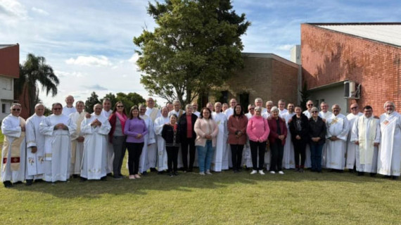 ENCONTRO DOS DIÁCONOS PERMANENTES DA DIOCESE DE NOVO HAMBURGO (RS) CONTOU COM PARTICIPAÇÃO DAS ESPOSAS