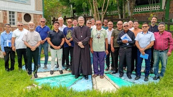 DIOCESE DE GUARABIRA PROMOVE FORMAÇÃO PARA DIÁCONOS E ASPIRANTES