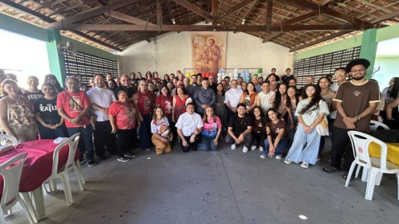 SANTAS MISSÕES REÚNEM DIÁCONOS PERMANENTES E ESPOSAS NA PARÓQUIA SÃO JOSÉ OPERÁRIO DE CAUCAIA (CE)