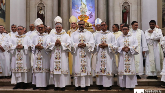 ORDENADOS SEIS DIÁCONOS PARA A ARQUIDIOCESE DE MANAUS (AM)