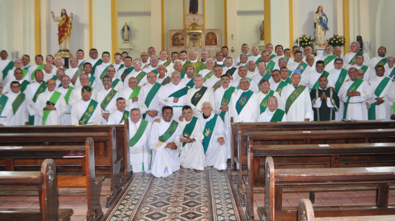 RETIRO CANÔNICO C0NTOU COM MAIS DE 90 DIÁCONOS DE NATAL