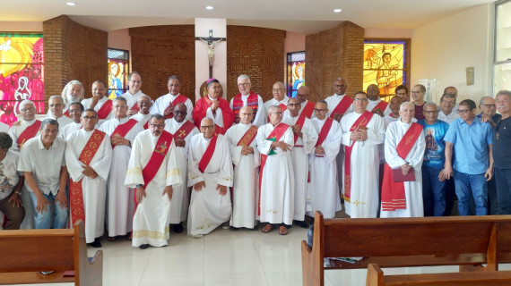 DIÁCONOS DA 1ª TURMA DA ARQUIDIOCESE DE SALVADOR (BA) REALIZARAM RETIRO ANUAL CANÔNICO